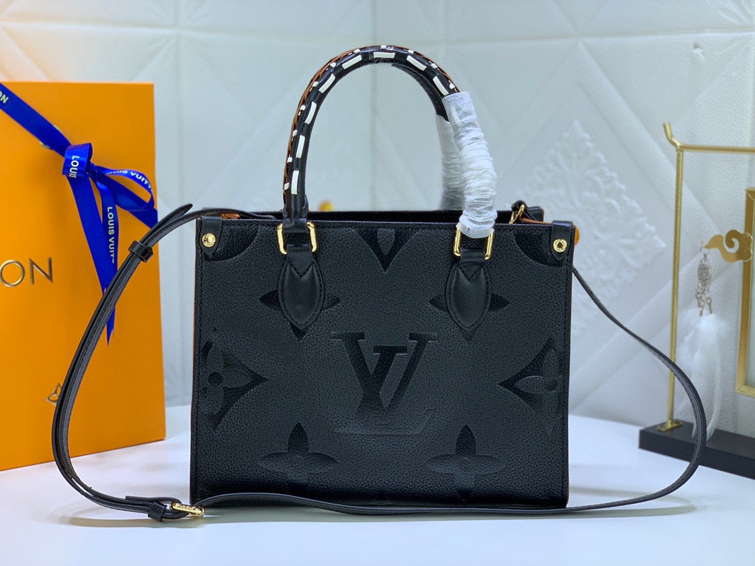 LV Tote bag