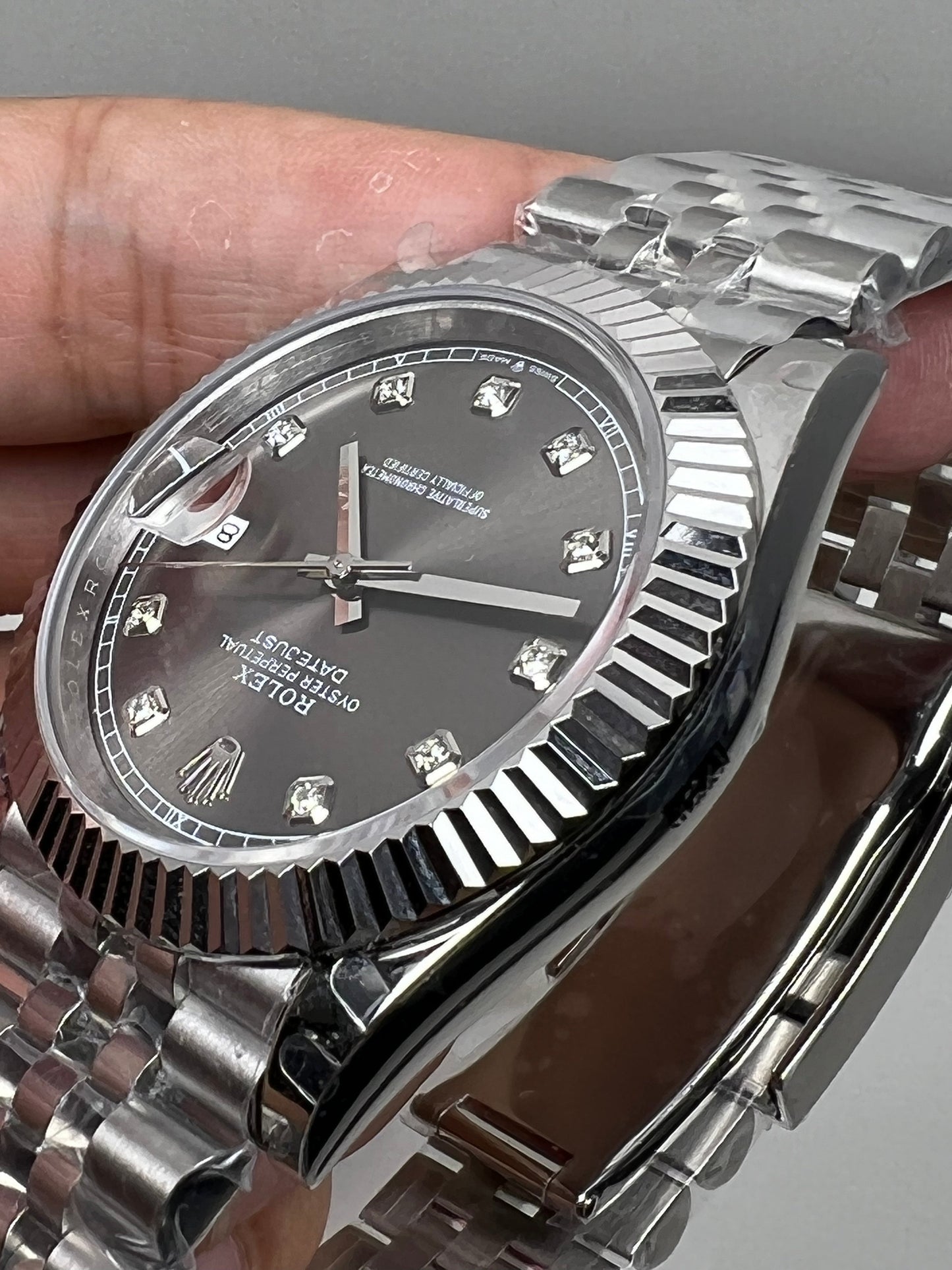 Datejust quadrante grigio con diamanti e cinturino jubilee