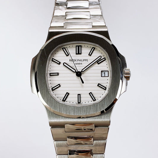 Patek Philippe Nautilus quadrante bianco