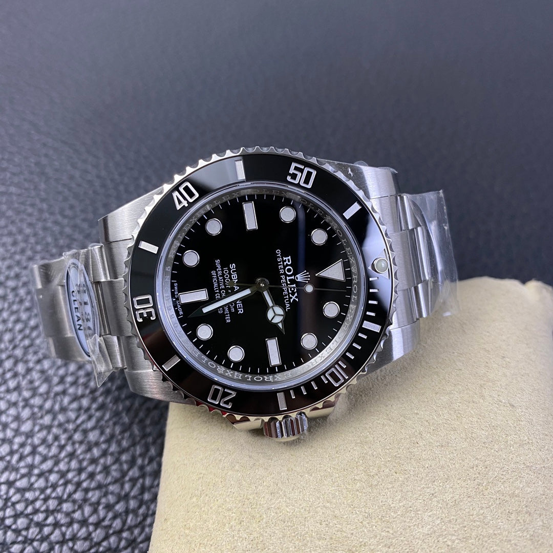 Submariner black No date